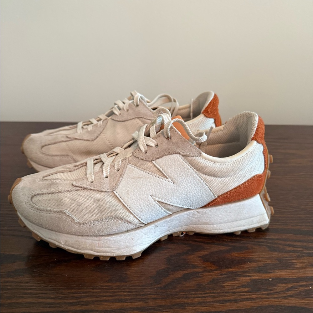 New Balance 327 size 7